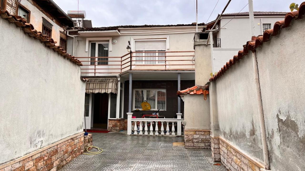 Driteza Hotel Korce Exterior foto